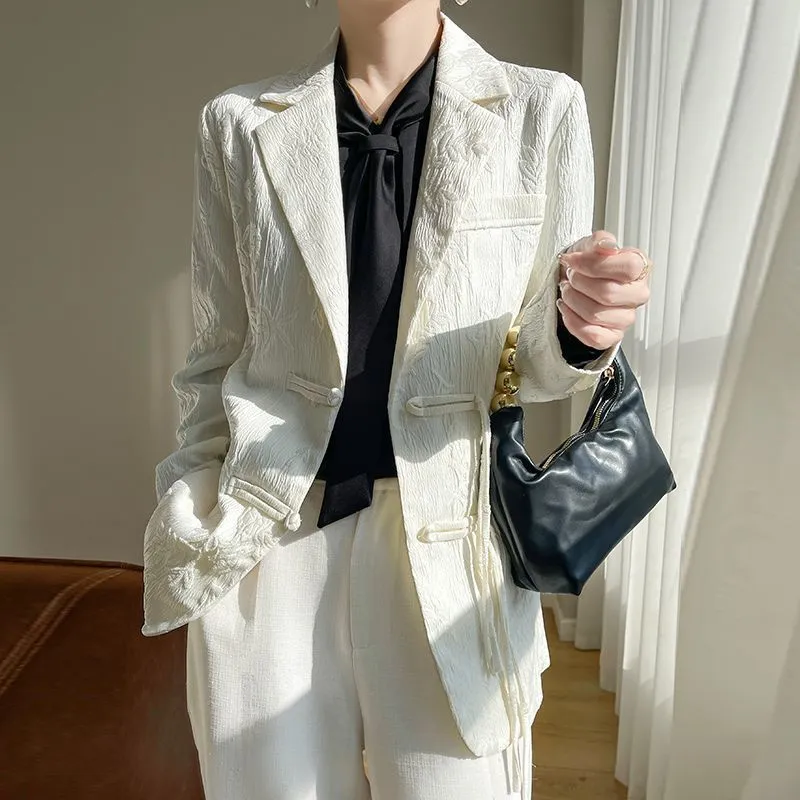 Women Formal Wear Coat - Jaket Blazer Wanita Putih Bertekstur Kerah
