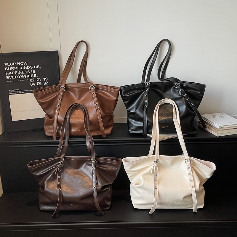 Tas Selempang PU Trendy dengan - Shoulder Bag Structured ulasan dan harga