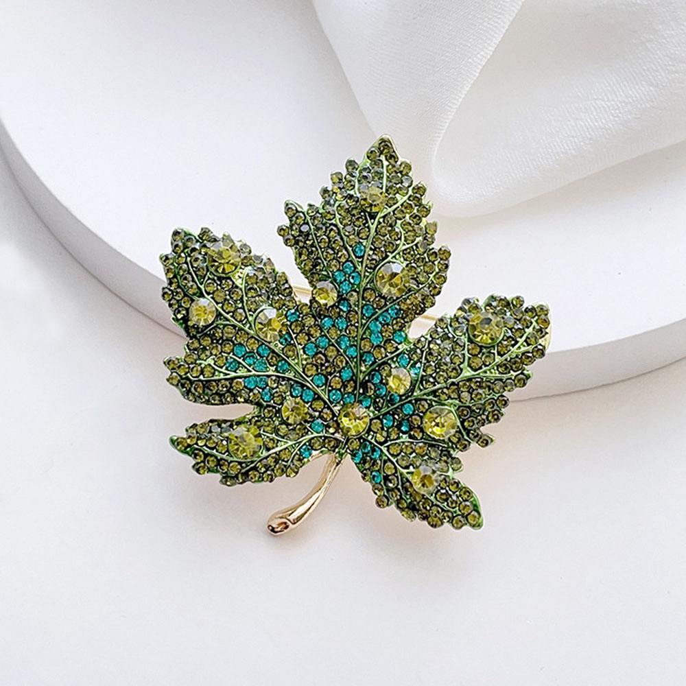 Bros Daun Maple Berhias Berlia - Women Formal Event Wear ulasan dan harga