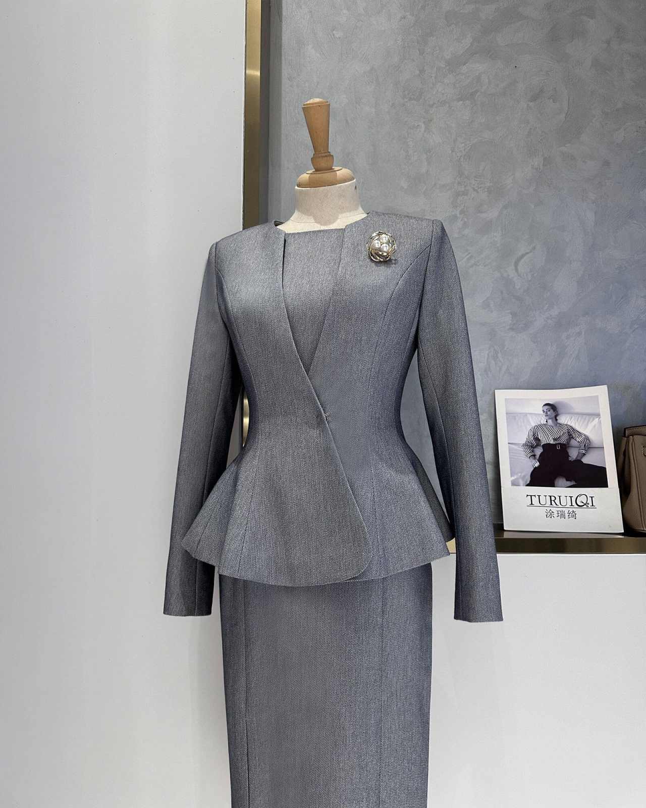 Setelan Jas Wanita Peplum Abu- - Women Formal Wear For Conference ulasan dan harga